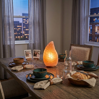 Hand-Carved Leaf Himalayan Pink Salt Lamp – image 6